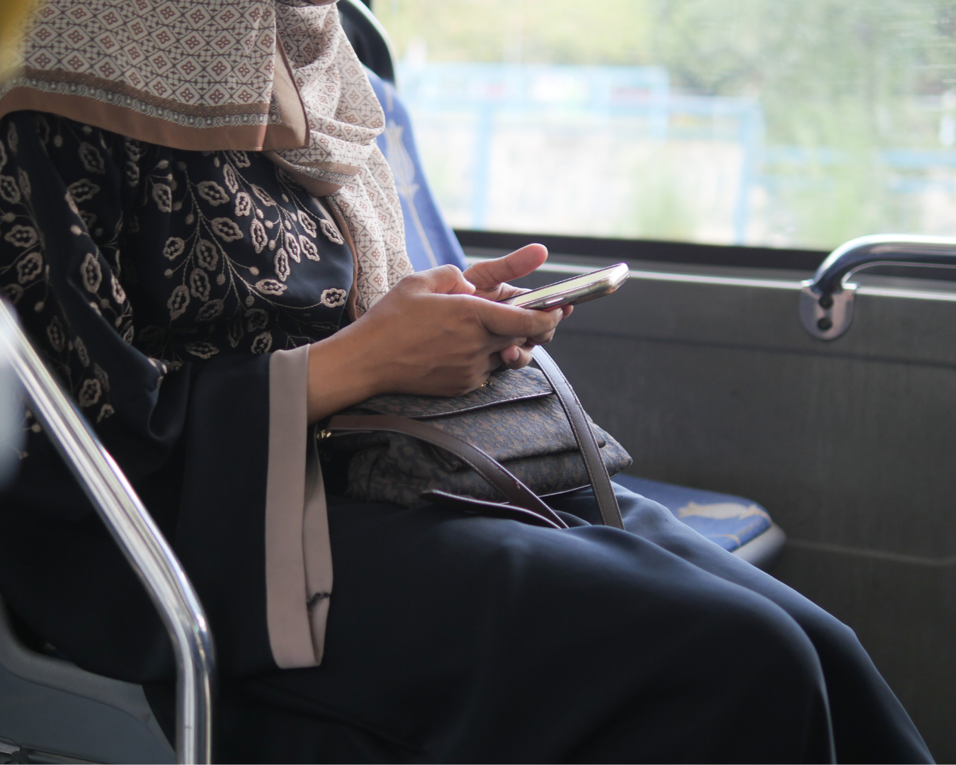  Accessing the Free wifi on Buses